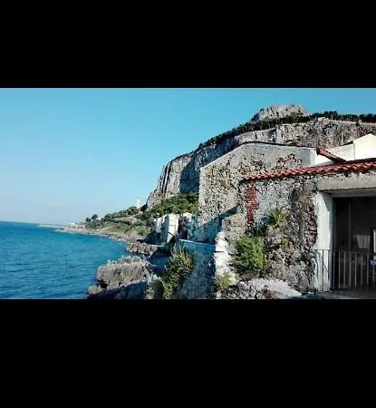 The Flowers * Cefalu