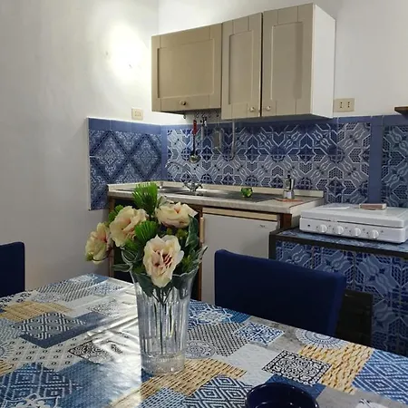 Apartment The Flowers Cefalu
