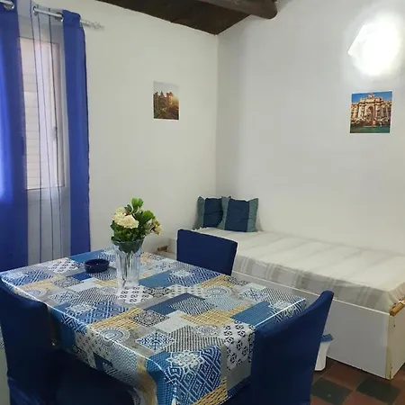 The Flowers Apartment *