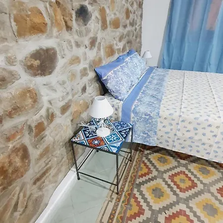 The Flowers Apartment *