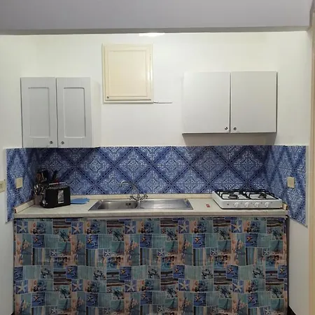 The Flowers Apartment *